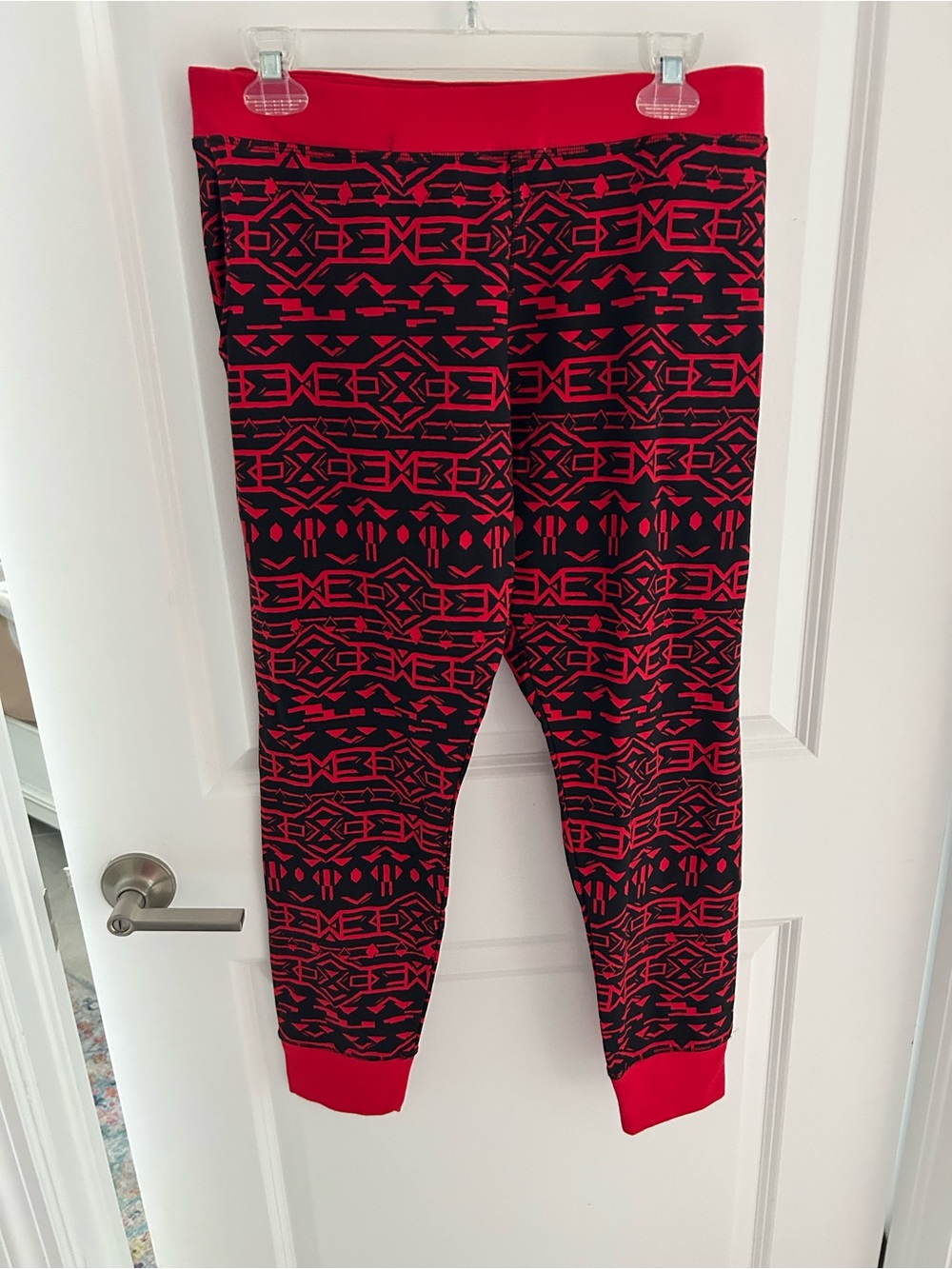 Columbia Holly Hideaway Red and Black Geometric Print Leggings